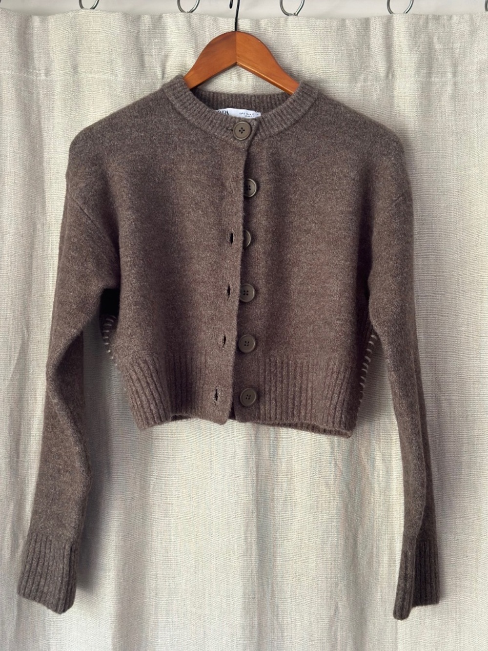 Zara - Cute Cropped Sweater With Added Detail!